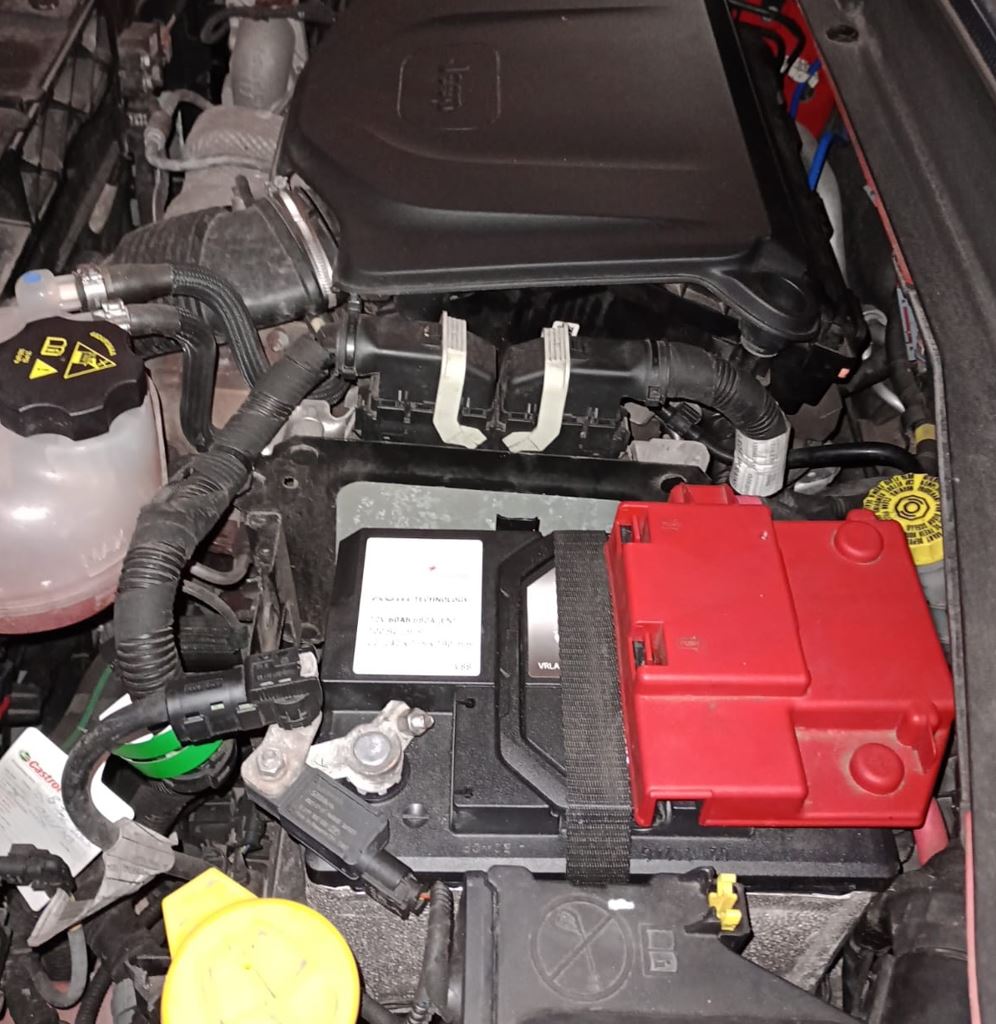 Akumulator zamontowany w Jeep Renegade 1.3 T-GDI benzyna 2019 rok